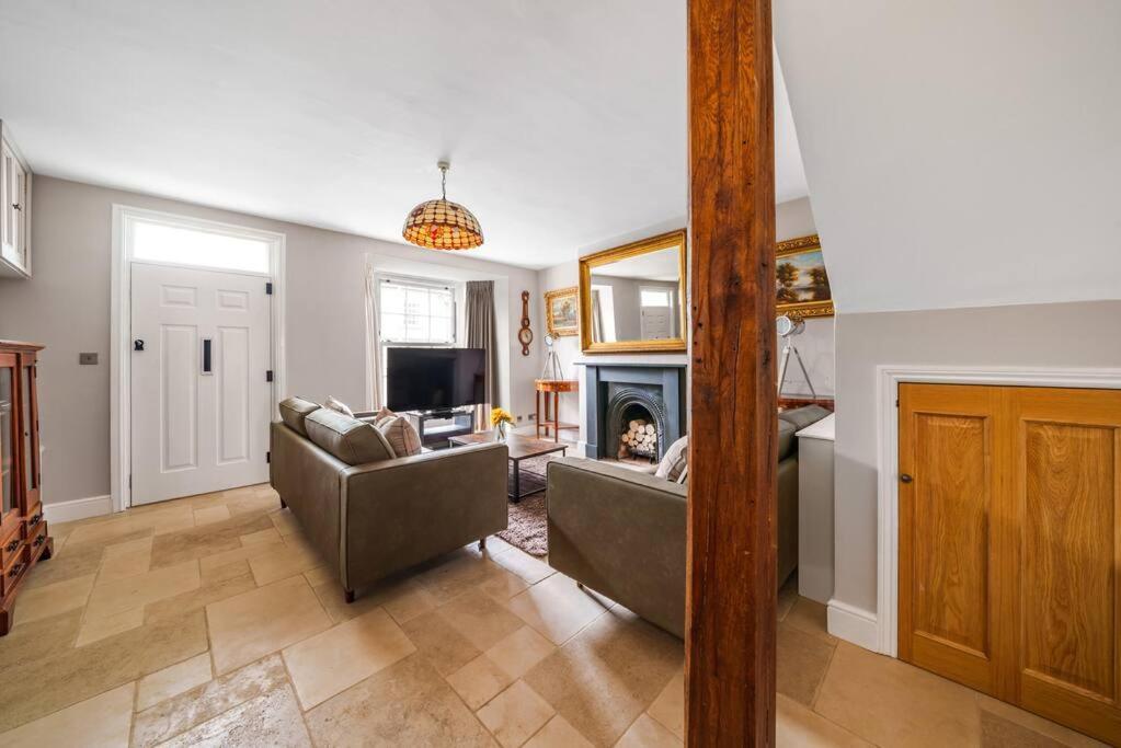 Fox Cottage, Within 5 Min Walk Of Bicester Village 外观 照片