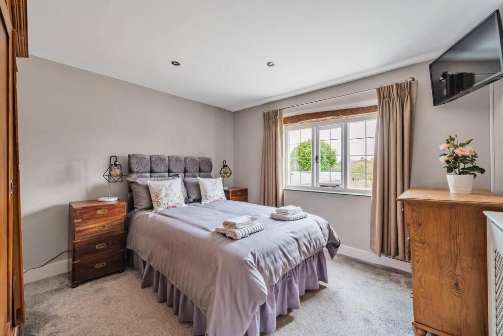 Fox Cottage, Within 5 Min Walk Of Bicester Village 外观 照片