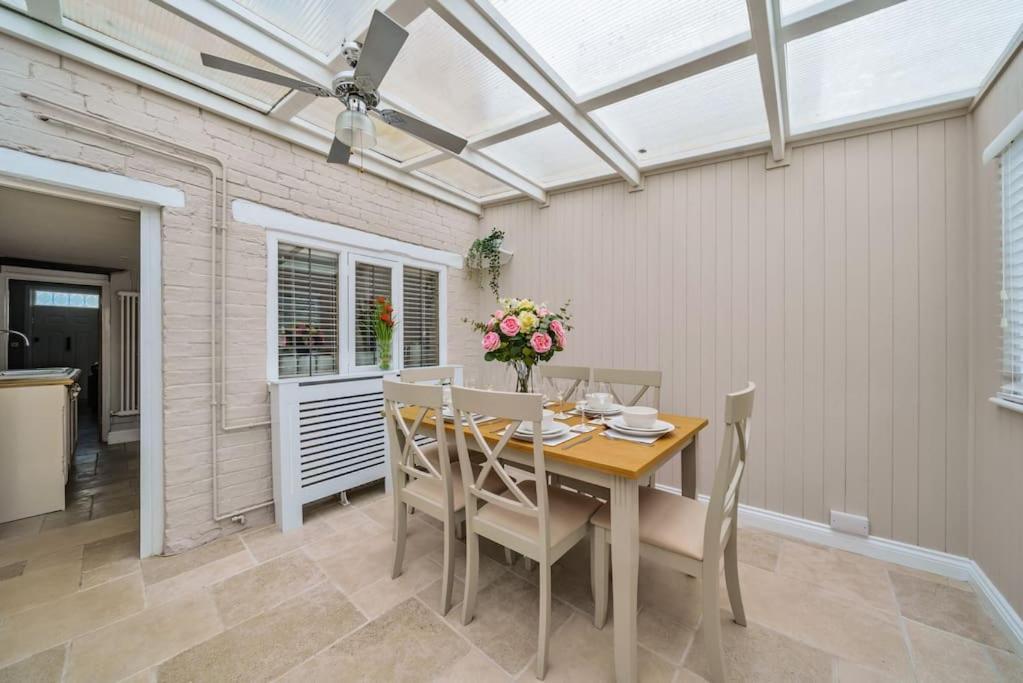 Fox Cottage, Within 5 Min Walk Of Bicester Village 外观 照片