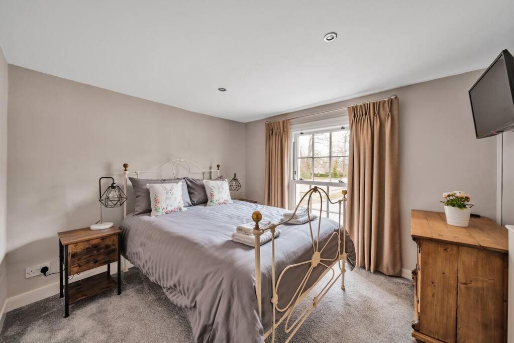 Fox Cottage, Within 5 Min Walk Of Bicester Village 外观 照片