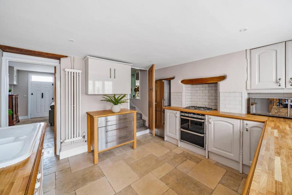 Fox Cottage, Within 5 Min Walk Of Bicester Village 外观 照片